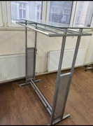 Stojak odzieżowy do sklepu 