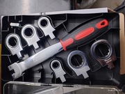 ZESTAW KLUCZY KĄTOWYCH Z GRZECHOTKĄ, WYMIENNE GŁOWICE, 8-19MM, 8 SZT.