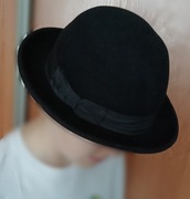 Kapelusz czarny typu melonik filcowy 55