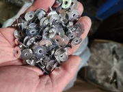 Podkładki do knotów świec i zniczy 