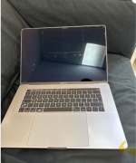 MacBook Pro 15” 2016 i7 16GB 500GB SSD USZKODZONA MATRYCA