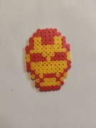 Ironman z koralików do prasowania żółty