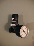 Miniaturowy regulator ciśnienia (reduktor ciśnienia) Norgren R07-100-NNEG