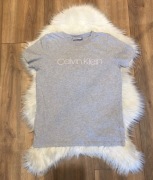Szary t-shirt Calvin Klein S