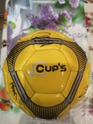 Nowa Piłka z autografami piłkarzy Pogoni Szczecin z sezonu 2016/2017