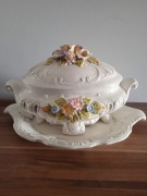 Waza z porcelany wloskiej