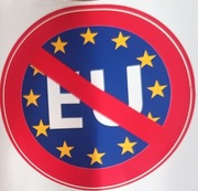 50 naklejek przekreślone logo EUROKOŁCHOZU 10cm okrągła; ANTY EU-ŻY*OKOMUNA