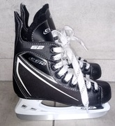 Łyżwy hokejowe CCM 52