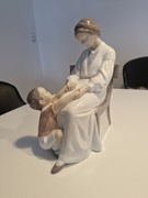  Figurka marki z dzieckiem Bing&Grøndahl Model nr 1642,