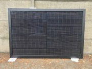 Przęsło aluminiowe z panelem fotowoltaicznym dwustronnym, ogrodzenie