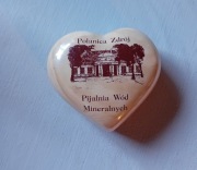 Porcelanowe puzderko - serce. Polanica Zdrój.