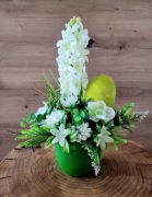 Wielkanocny stroik na stół komodę parapet z jajeczkiem oraz hiacyntem