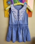 Reserved sukienka 116 122 jeans koronka bawełniana