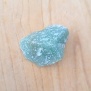 Jadeit naturalny surowy kamień półszlachetny amulet na szczęście 21,3 g