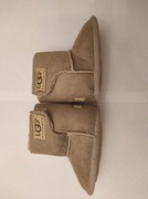 Buciki UGG Australia dla noworodka 