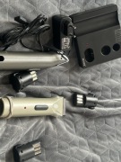 Maszynka do strzyżenia moser 2 szt plus 3 aku. Bez końcówek plus ładowarka