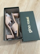 Skórzane klapki Gino Rossi r.38