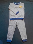 Chłopięcy dres ocieplany z pojazdem budowlanym wywrotką rozmiar 86