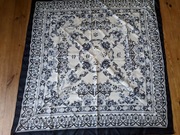 Duża chusta damska 111x115 cm biało-szaro-czarna