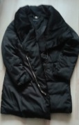 Czarna Kurtka długa marki Mohito rozm.36