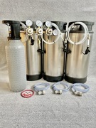 Zestaw 3 kegów typu cornelius z potrójnym reduktorem i butla CO2 