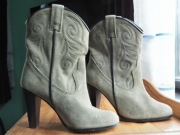 Botki zielone skóra naturalna nubuk Rozmiar 35