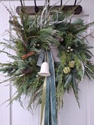 Zimowy naturalny wianek 65 cm wieniec żywy zielone gałązki Boże Narodzenie