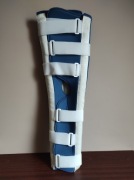 Orteza kolana stabilizator szyna 70 cm regulowana