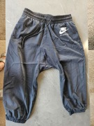 Nike / spodenki rybaczki xs 