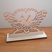 Walentynki. Drewniane serce. Serduszko statuetka