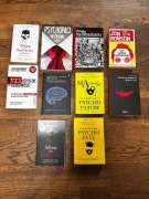 Kolekcja książek o psychopatach i seryjnych mordercach 