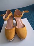 Buty zamszowe, espadryle