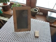 Stara szkolna tablica do pisania kredą 