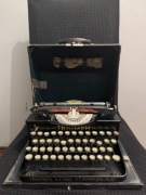 Maszyna do pisania Triumph w walizce - Rok 1930 zabytek