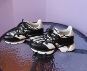 Sneakersy Ilvi w zebrę – skóra naturalna, r. 38/39, stan bdb