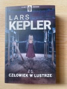 Człowiek w lustrze, Lars Kepler