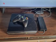 Konsola Xbox 360 E pad zasilacz