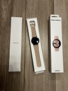 Smartwatch SAMSUNG Galaxy Watch 4 Różowo-Złoty