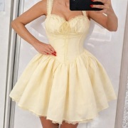 Sukienka rozkloszowana  koronkowa tiulowa