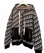 Dwustronna swetrowa kurtka