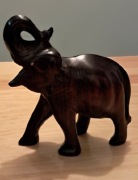 Figura drewniana mały słoń. Indie