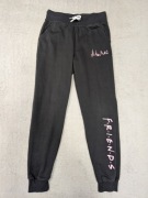 Szare grafitowe bawełniane spodnie dresowe dresy Friends 152