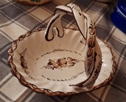 Koszyczek brazowe zdobienia