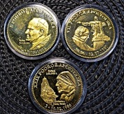 Piękny zestaw medali z Janem Pawłem 2 Podróż Apostolskie - zestaw