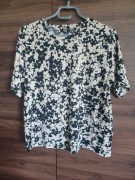 C&A Bluzka kremowobiały-czarny motyw kwiatowy r. XL