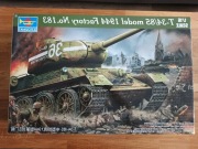 Model czołgu T-34/85 model z 1944 roku.