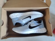 NOWE Buty sportowe adidasy Nike rozmiar 40 wkładka 25 cm z metki