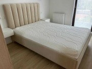 Dostawa gratis. Jak nowe łóżko tapicerowane 140x200 z materacem.