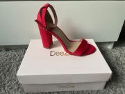 Czerwone Szpilki DeeZee