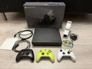 Xbox One X 1TB + 3 pady + ładowarka + Minecraft – kompletny zestaw!